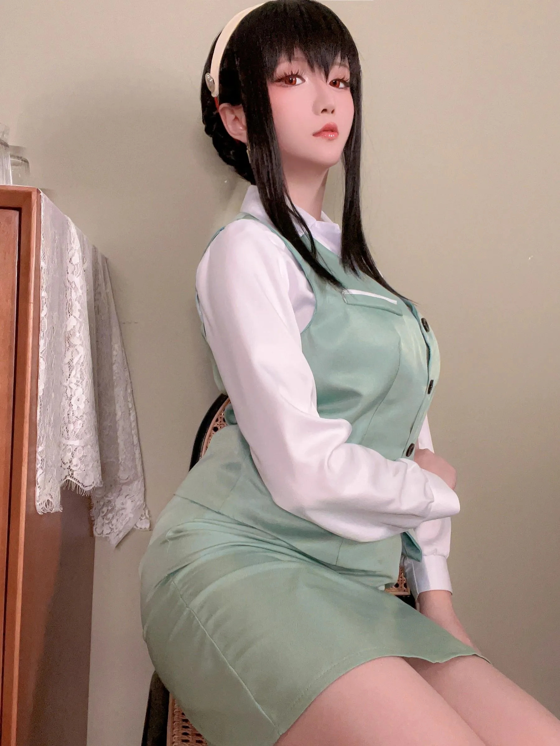 星之迟迟 – NO.139 约尔圣诞2 OL制服 [72P]插图